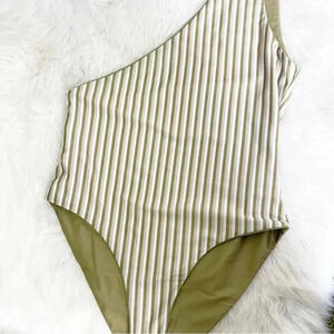 Baiia One Piece One Shoulder Swimsuit White & Green